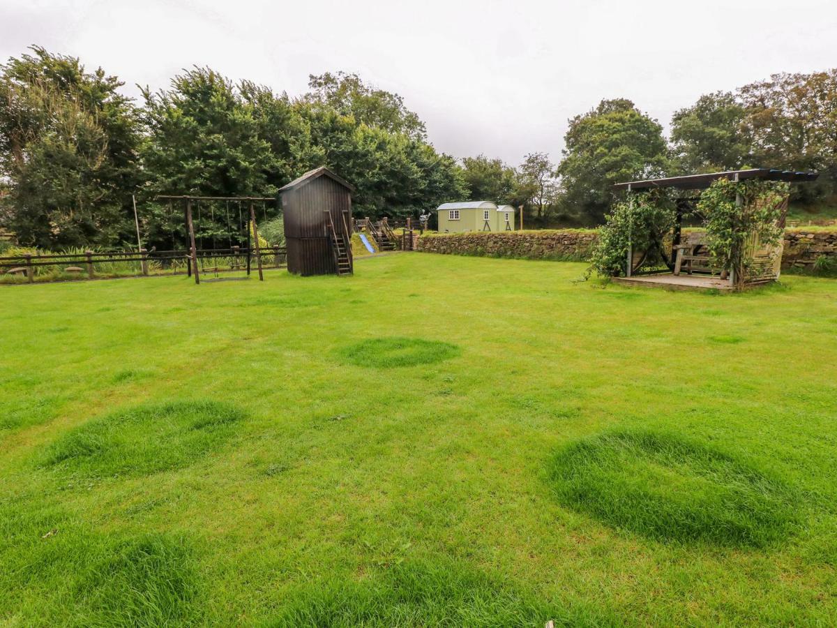 Shepherds Hut - The Crook Milford Haven Eksteriør billede