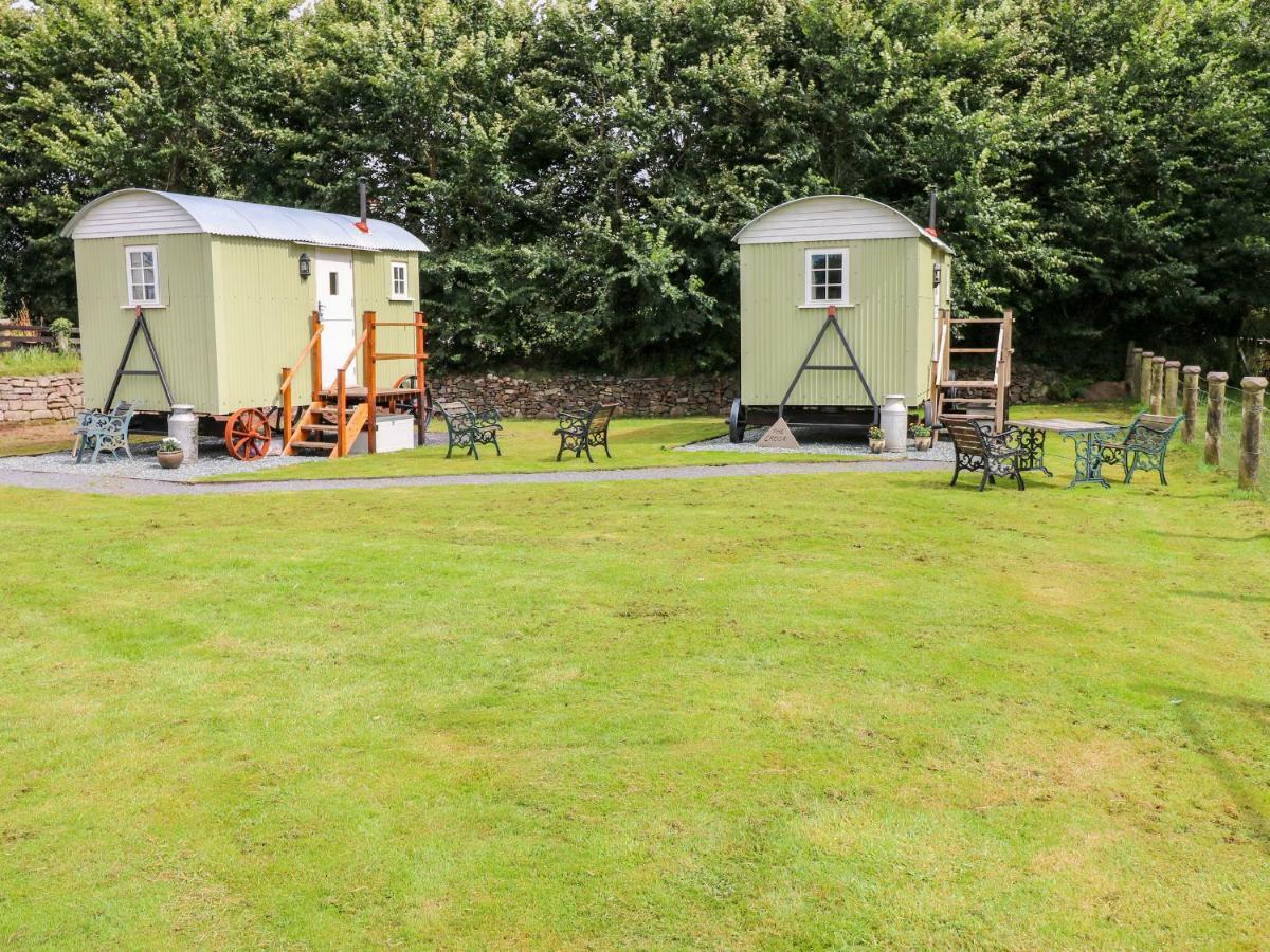 Shepherds Hut - The Crook Milford Haven Eksteriør billede